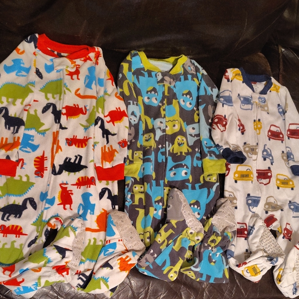 Carter's Dinosaur and Vehicle Print Pajama Set